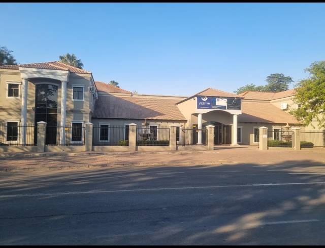 780M² BUSINESS FOR SALE IN BO-DORP
